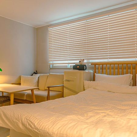 Marie'S House 102 Hongdae Hotel Seoul Exterior photo