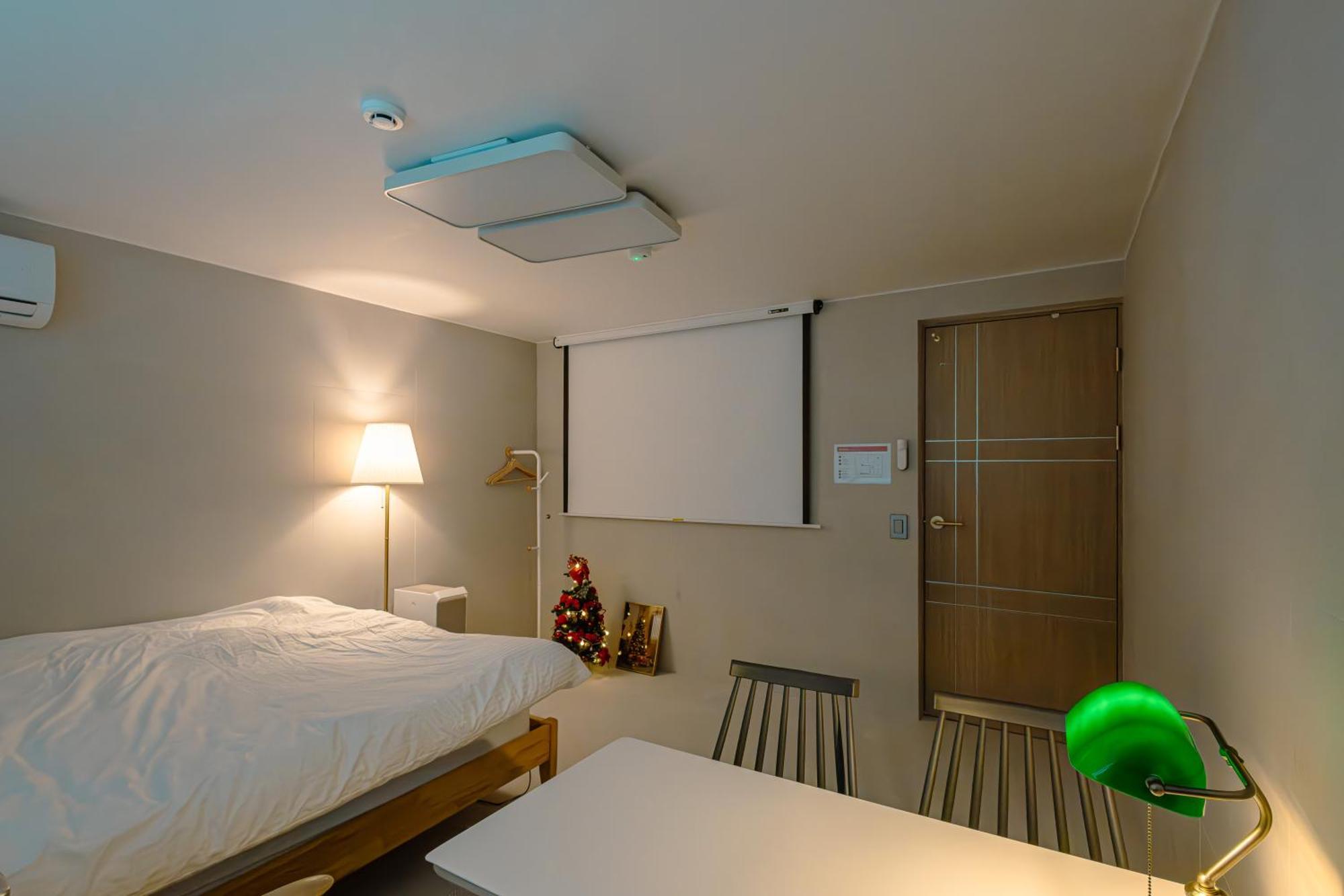 Marie'S House 102 Hongdae Hotel Seoul Exterior photo